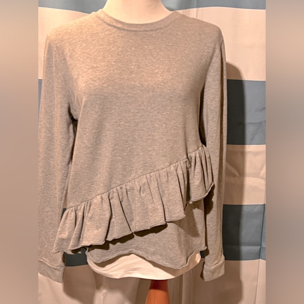 Workshop Size Large Light grey sweatshirt